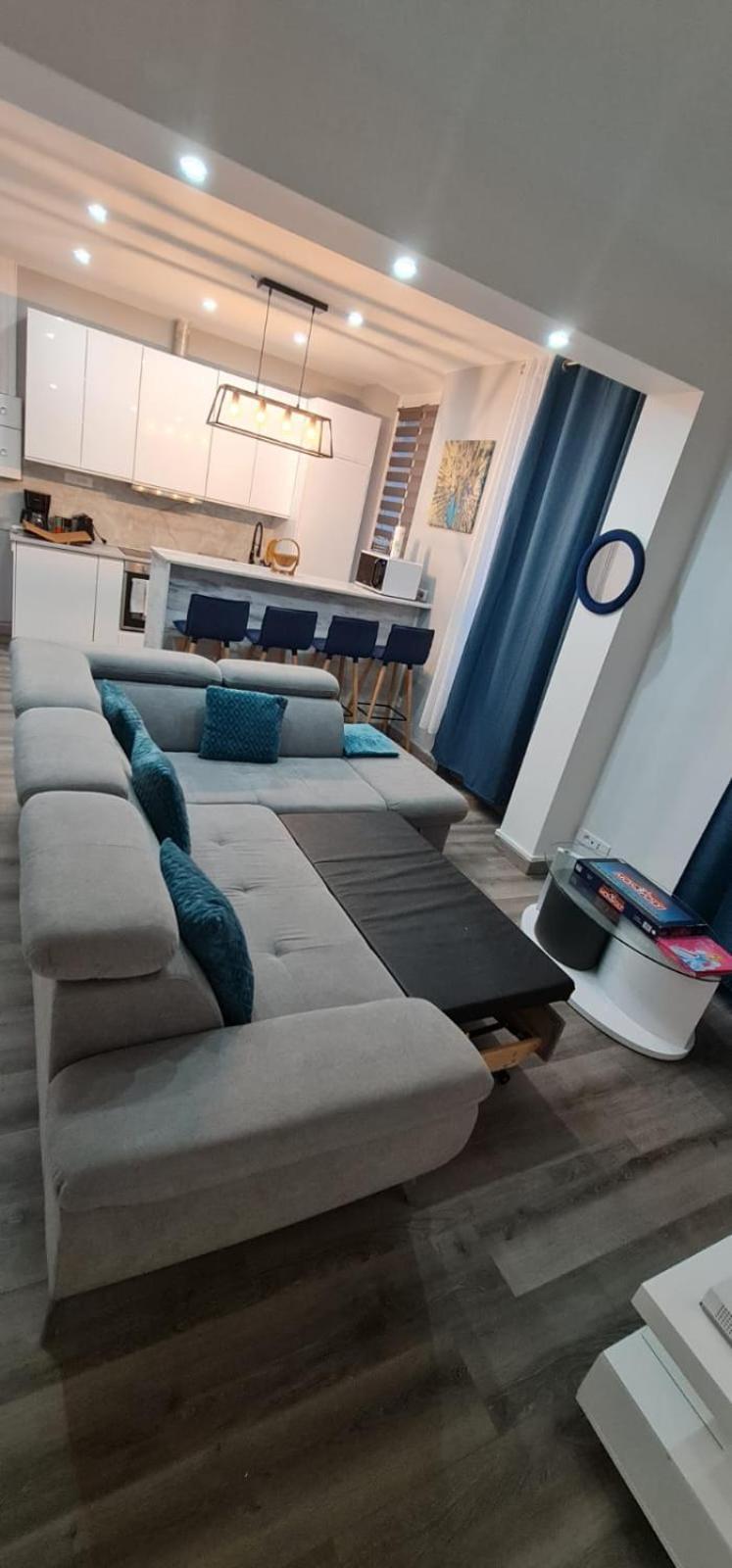 Appartement Tres Lumineux Porte De Saint-cloud - F3 Avec Parentale